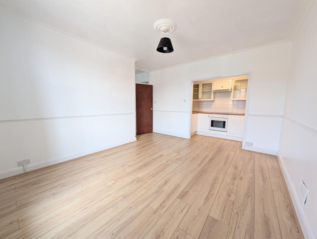 2 bed 1st Floor Flat for rent in Friern Barnet. From Talbies - Whetstone 2 bed 1st Floor Flat for rent in Friern Barnet. From Talbies - Whetstone