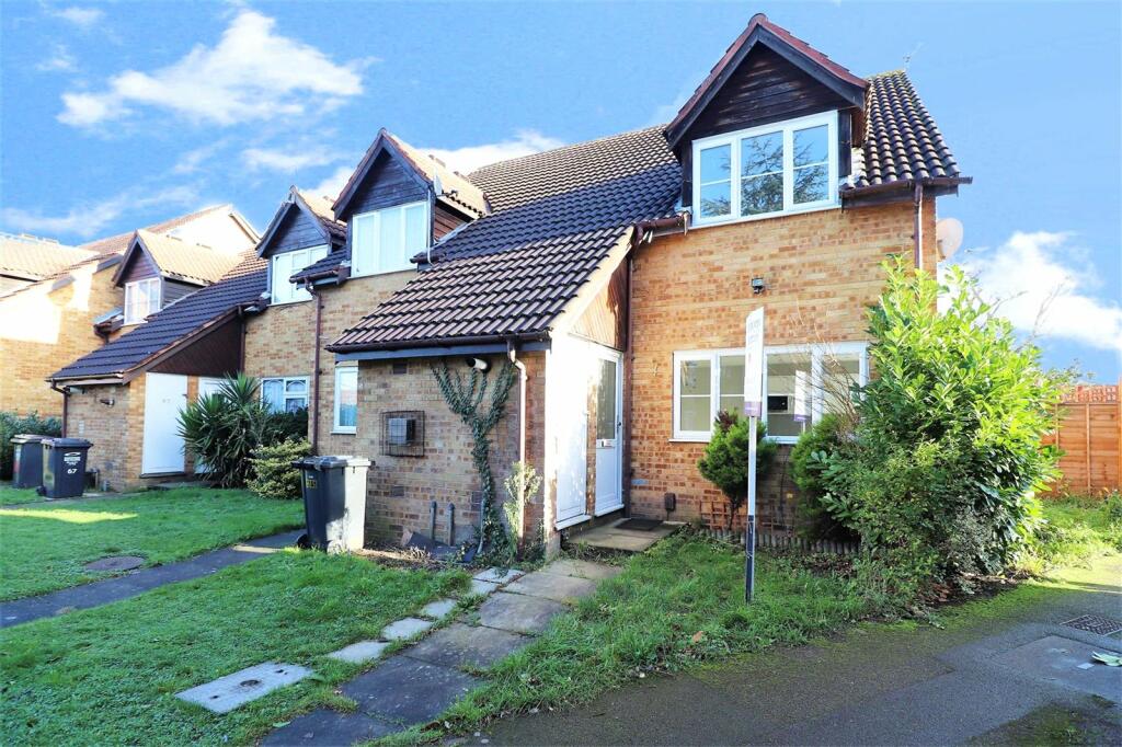 1 bed End Terraced House for rent in Crayford. From Anthony Martin Estate Agents Ltd - Bexley