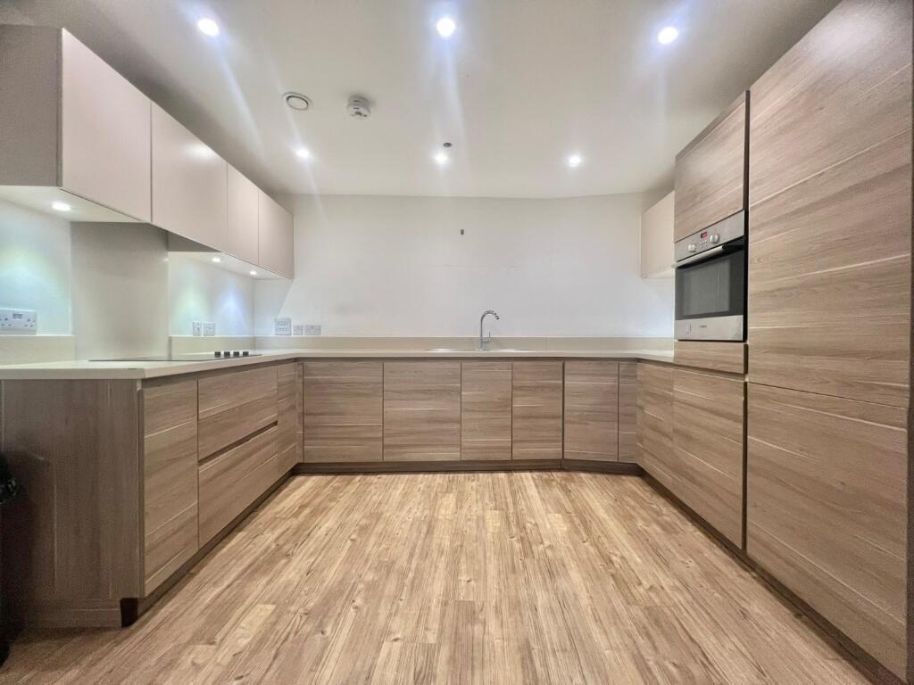 2 bed 1st Floor Flat for rent in Southampton. From Beals - Bitterne