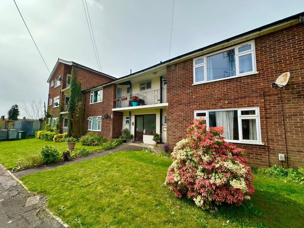 1 bed 1st Floor Flat for rent in Hedge End. From Beals - Bitterne