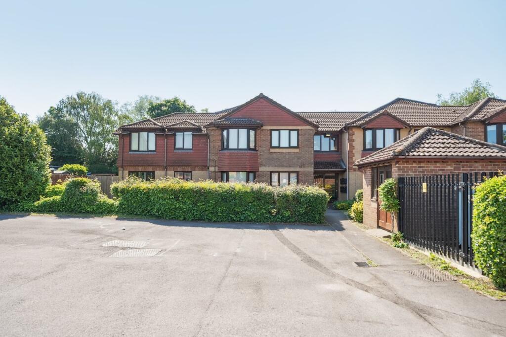 1 bed 1st Floor Flat for rent in Old Netley. From Beals - Bitterne