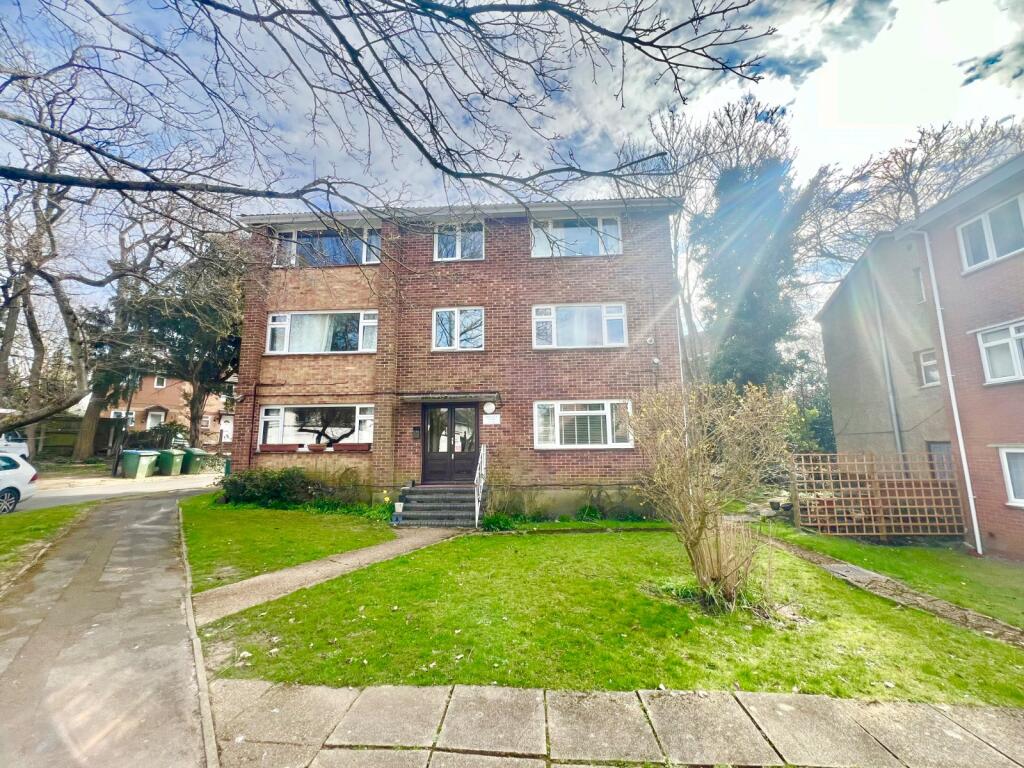 1 bed 1st Floor Flat for rent in Netley. From Beals - Bitterne