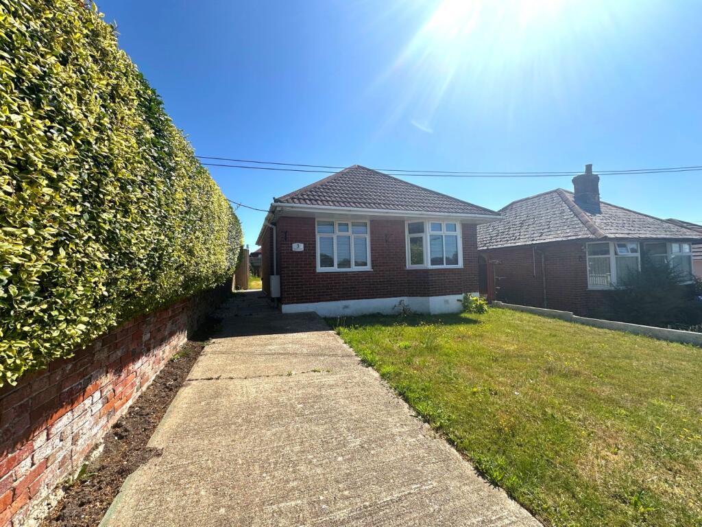 2 bed Bungalow for rent in Hedge End. From Beals - Bitterne