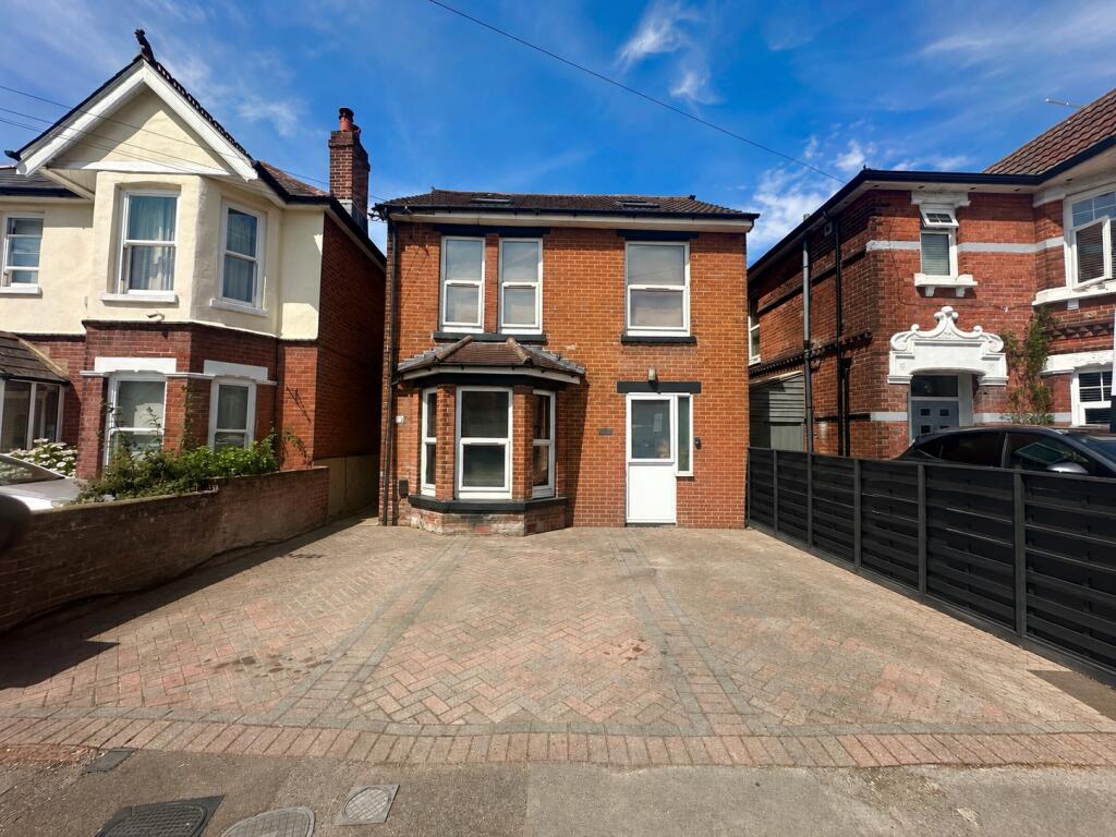 1 bed 1st Floor Flat for rent in Southampton. From Beals - Bitterne