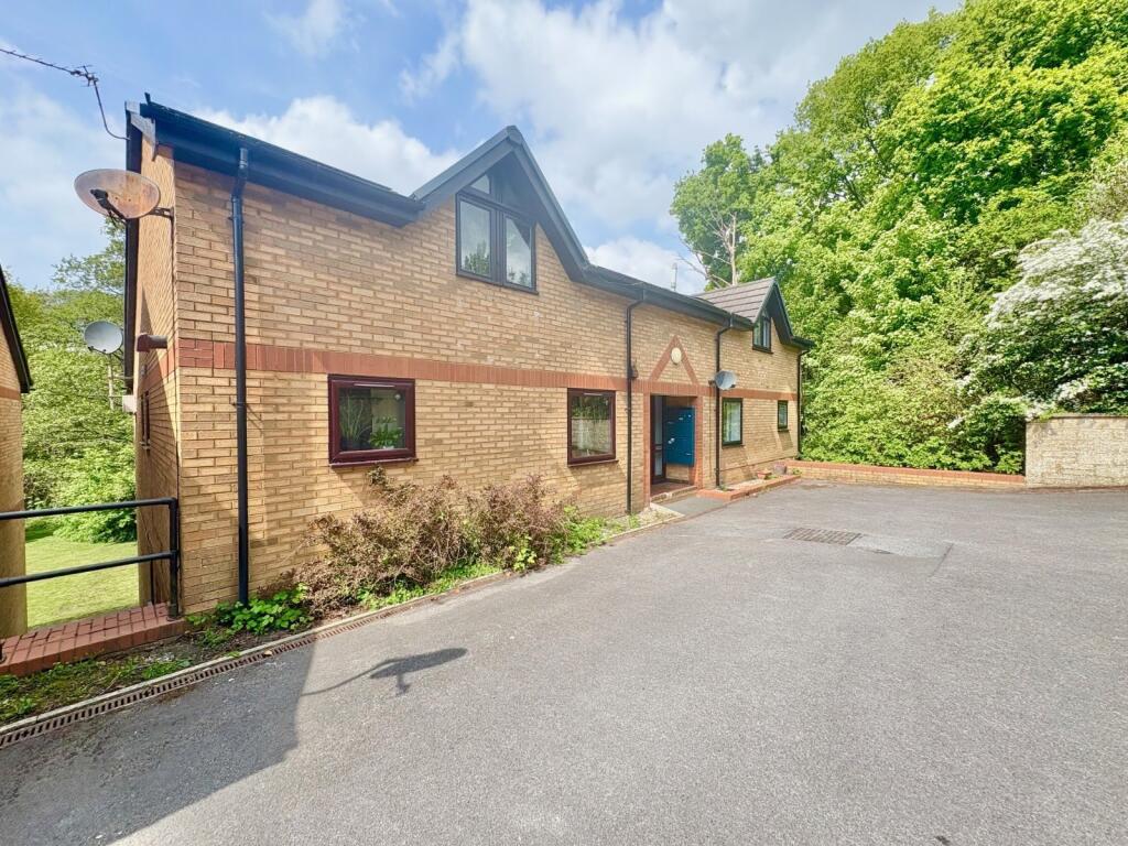 1 bed Not Specified for rent in Old Netley. From Beals - Bitterne