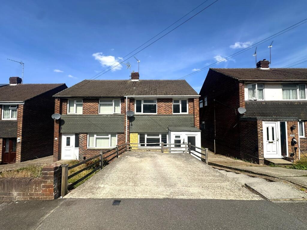 3 bed Semi Detached for rent in Old Netley. From Beals - Bitterne 3 bed Semi Detached for rent in Old Netley. From Beals - Bitterne