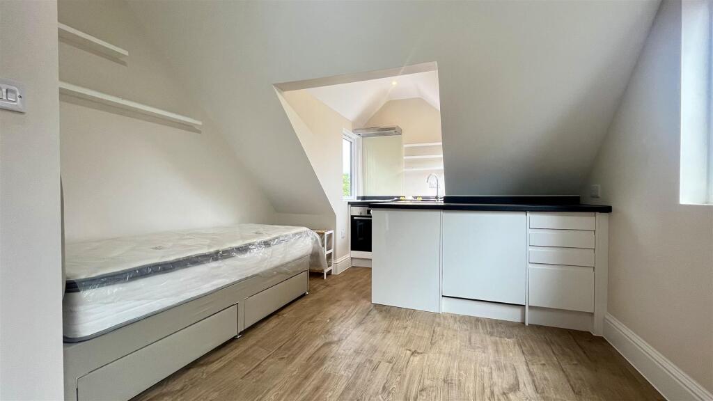 0 bed Detached for rent in Wallington. From Centro - Sutton - Lettings