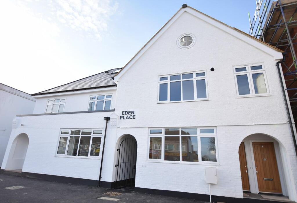 2 bed Apartment for rent in Worcester Park. From Centro - Sutton - Lettings