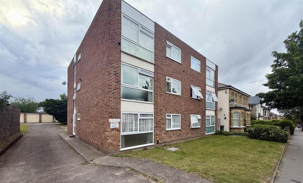 1 bed Apartment for rent in Croydon. From Centro - Sutton - Lettings