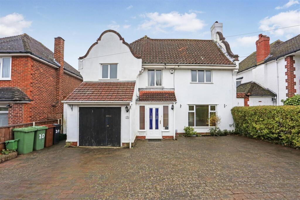 4 bed Detached for rent in Ewell. From Centro - Sutton - Lettings