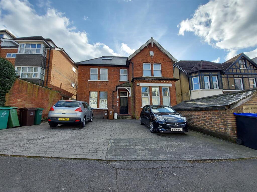 4 bed Studio for rent in Carshalton. From Centro - Sutton - Lettings 4 bed Studio for rent in Carshalton. From Centro - Sutton - Lettings