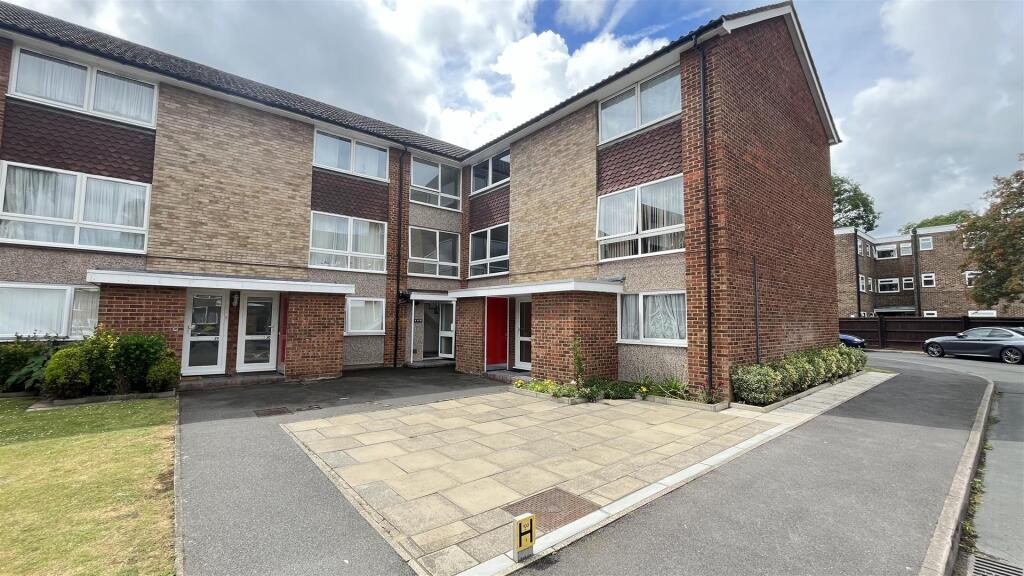 2 bed 1st Floor Flat for rent in Carshalton. From Centro - Sutton - Lettings 2 bed 1st Floor Flat for rent in Carshalton. From Centro - Sutton - Lettings