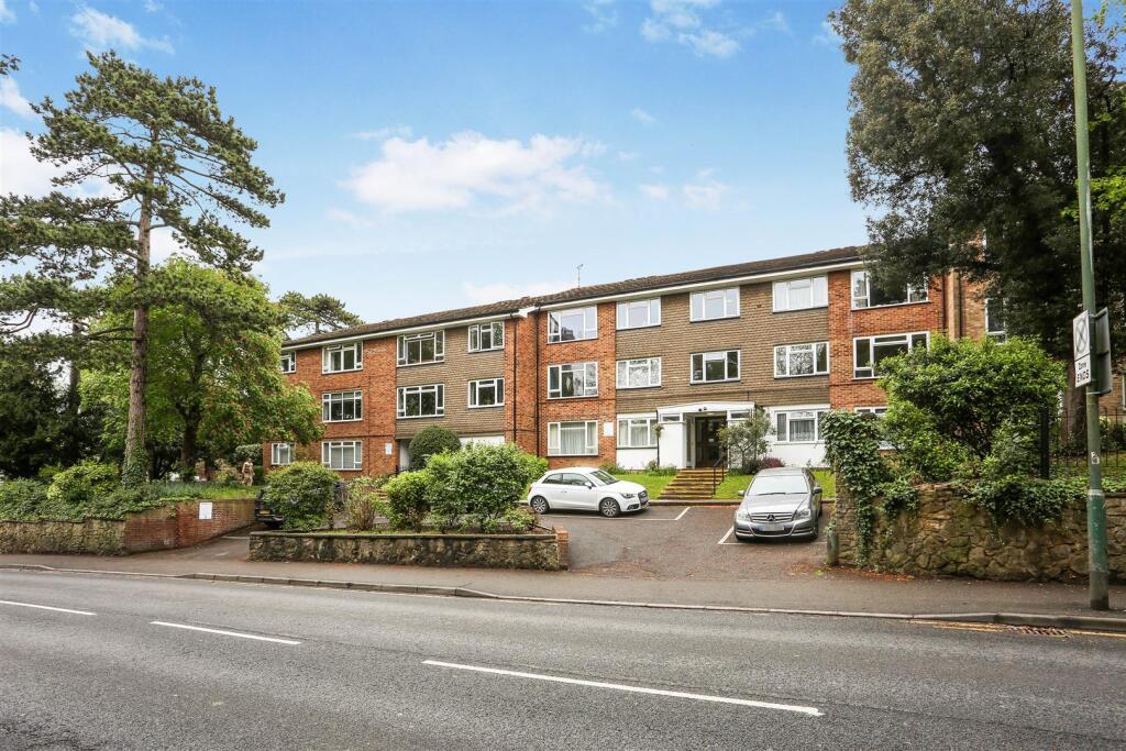 2 bed Apartment for rent in Carshalton. From Centro - Sutton - Lettings 2 bed Apartment for rent in Carshalton. From Centro - Sutton - Lettings