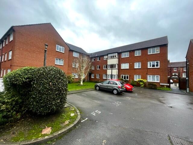 2 bed 1st Floor Flat for rent in Fareham. From Beals - Fareham