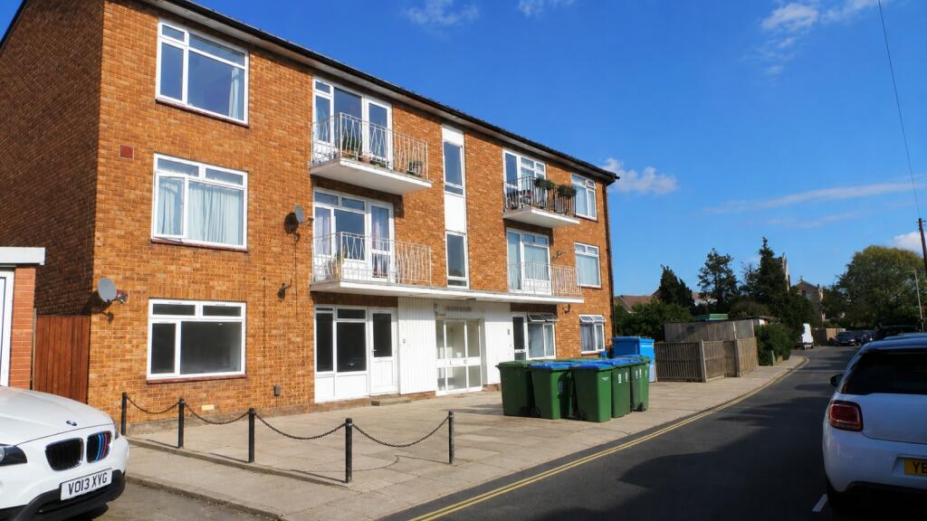 2 bed 1st Floor Flat for rent in Fareham. From Beals - Fareham 2 bed 1st Floor Flat for rent in Fareham. From Beals - Fareham
