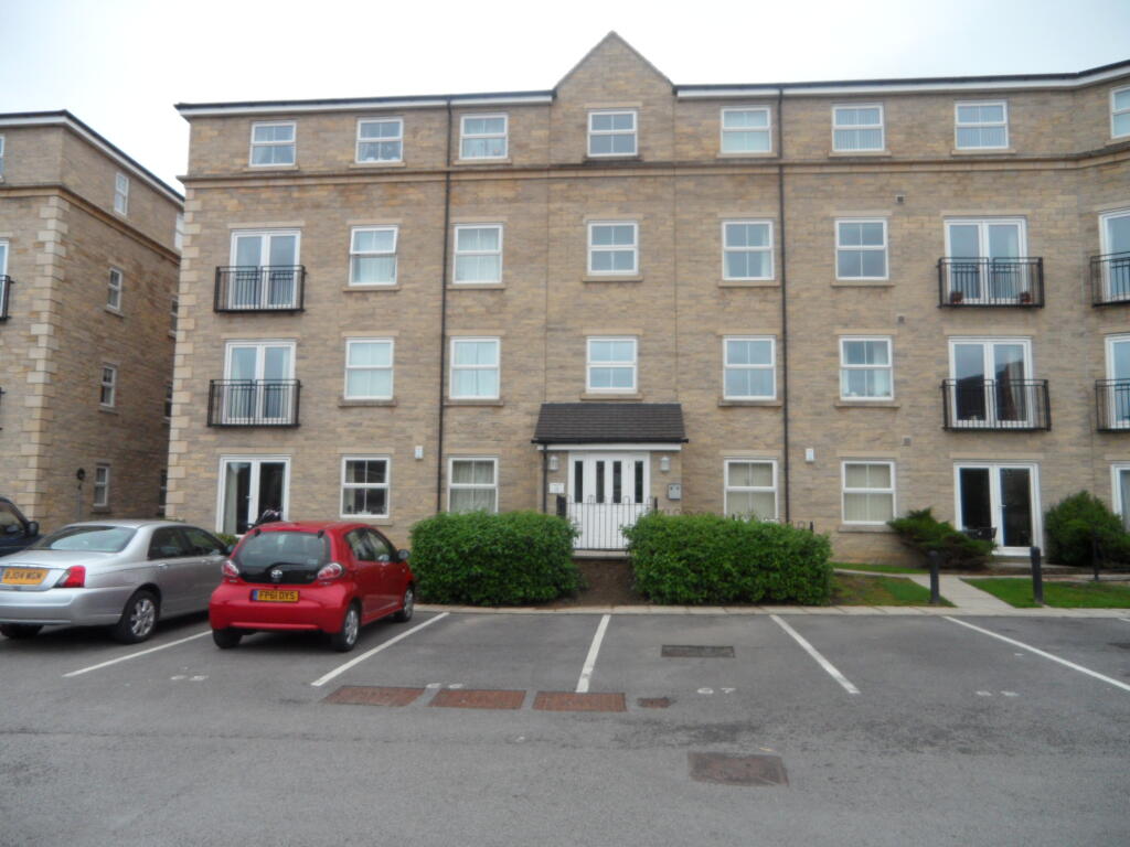 2 bed Apartment for rent in Brighouse. From Whitegates Estate Agents - Huddersfield
