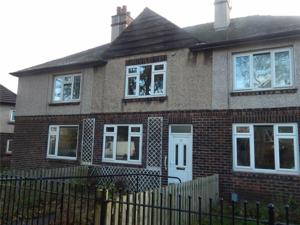 2 bed Mid Terraced House for rent in Huddersfield. From Whitegates Estate Agents - Huddersfield