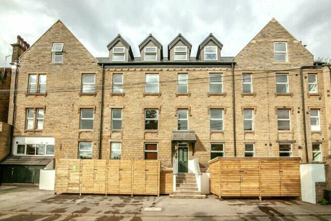 6 bed Apartment for rent in Huddersfield. From Whitegates Estate Agents - Huddersfield