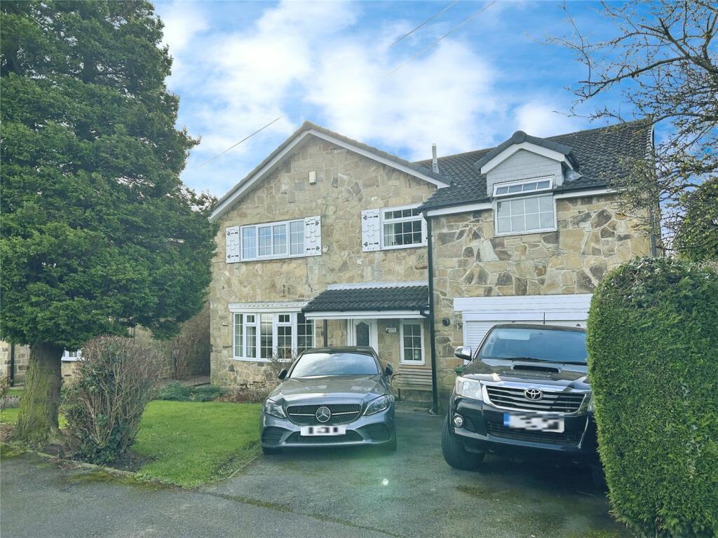 4 bed Detached House for rent in Huddersfield. From Whitegates Estate Agents - Huddersfield