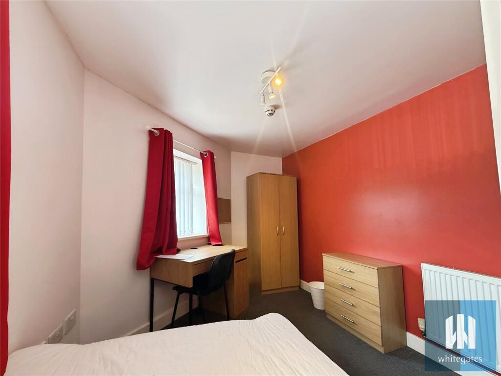 6 bed House Share for rent in Huddersfield. From Whitegates - Huddersfield