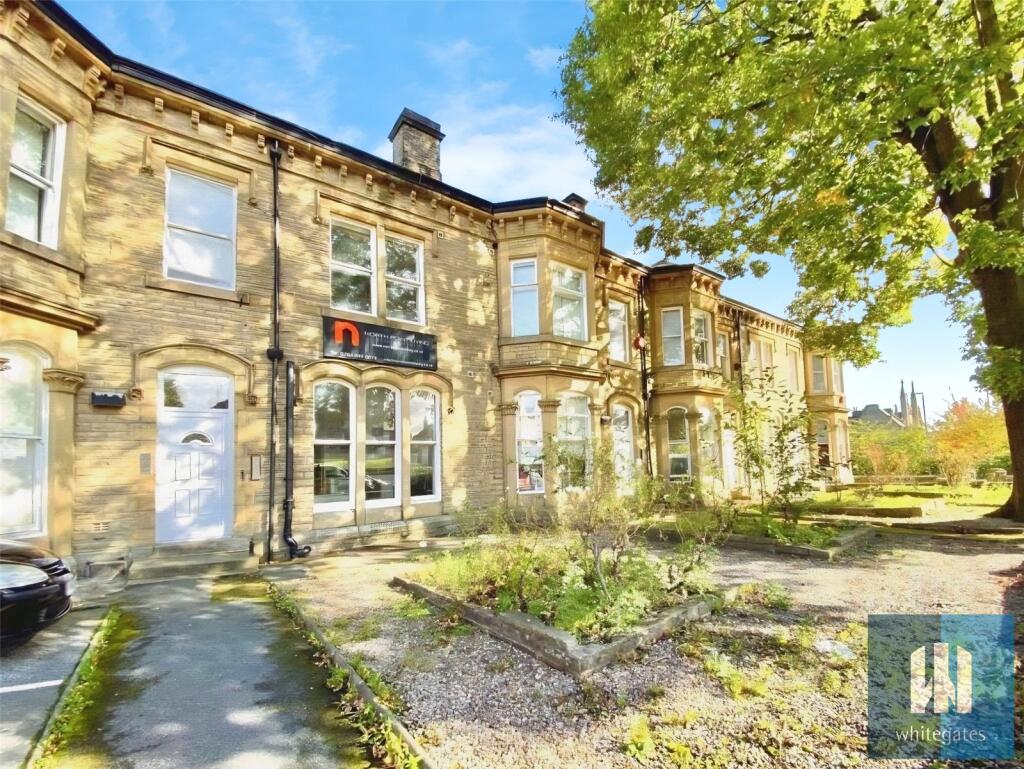 1 bed Penthouse for rent in Huddersfield. From Whitegates - Huddersfield