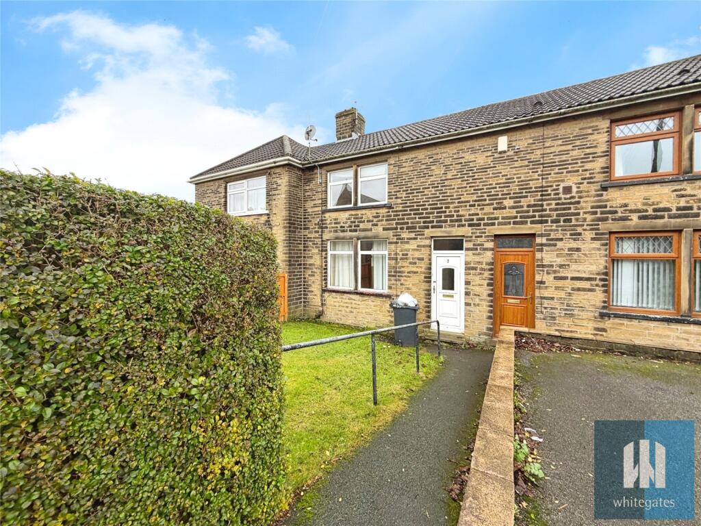 3 bed Mid Terraced House for rent in Halifax. From Whitegates - Huddersfield
