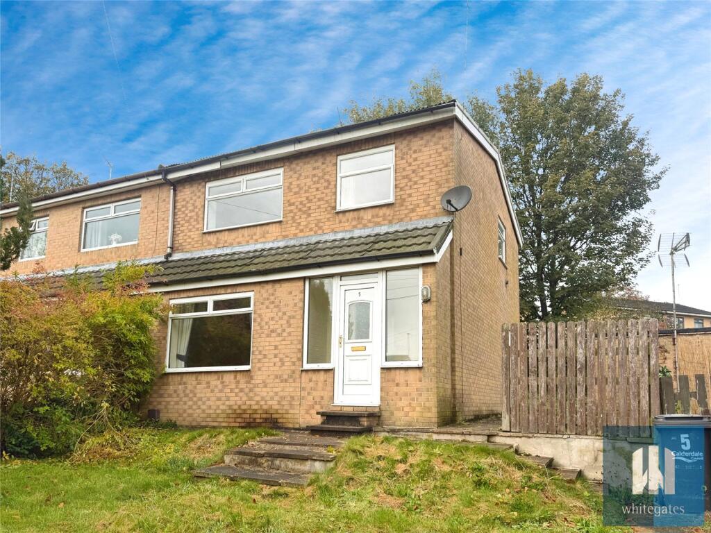 3 bed Semi Detached for rent in Halifax. From Whitegates - Huddersfield