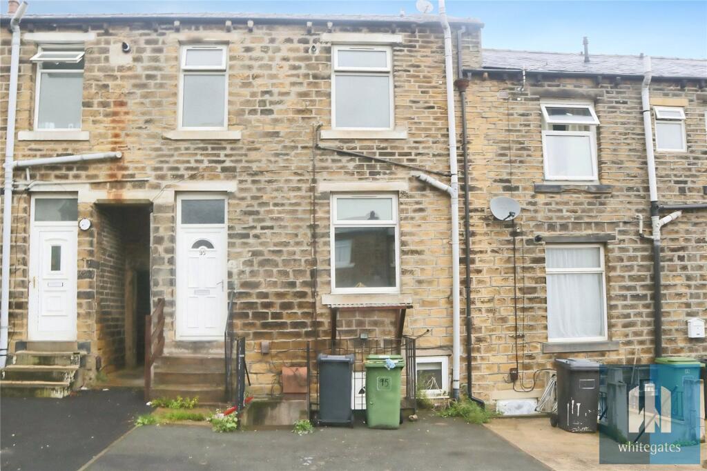 2 bed Mid Terraced House for rent in Huddersfield. From Whitegates - Huddersfield