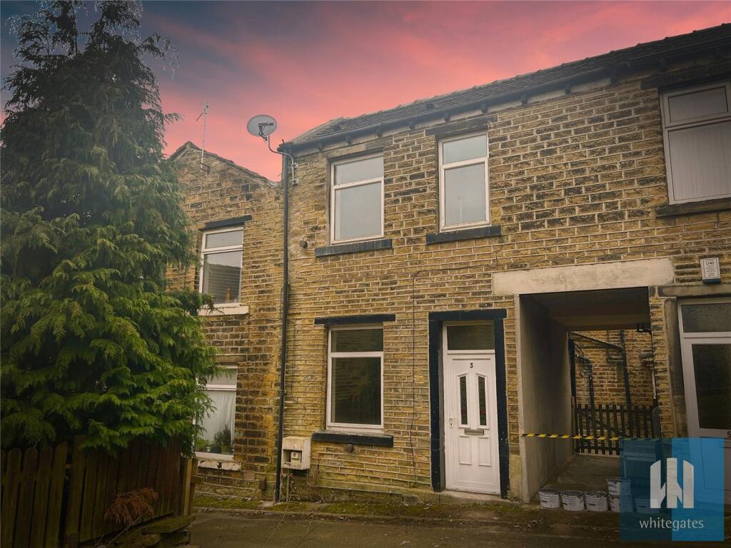 2 bed Mid Terraced House for rent in Huddersfield. From Whitegates - Huddersfield