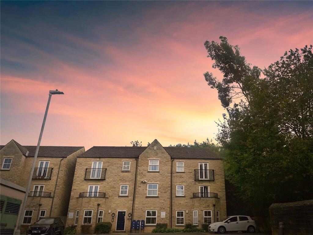 2 bed Apartment for rent in Huddersfield. From Whitegates - Huddersfield