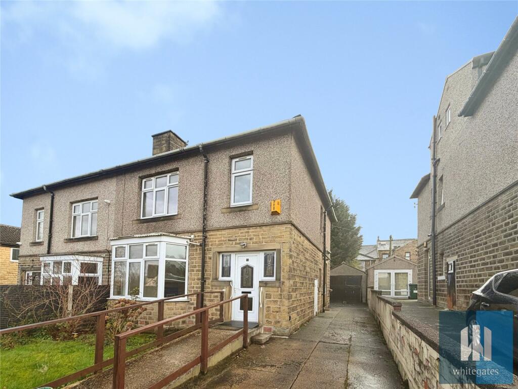 3 bed Semi Detached for rent in Huddersfield. From Whitegates - Huddersfield