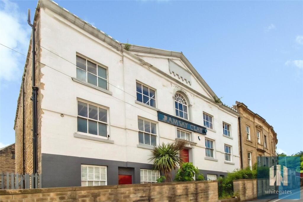 1 bed Penthouse for rent in Huddersfield. From Whitegates - Huddersfield 1 bed Penthouse for rent in Huddersfield. From Whitegates - Huddersfield