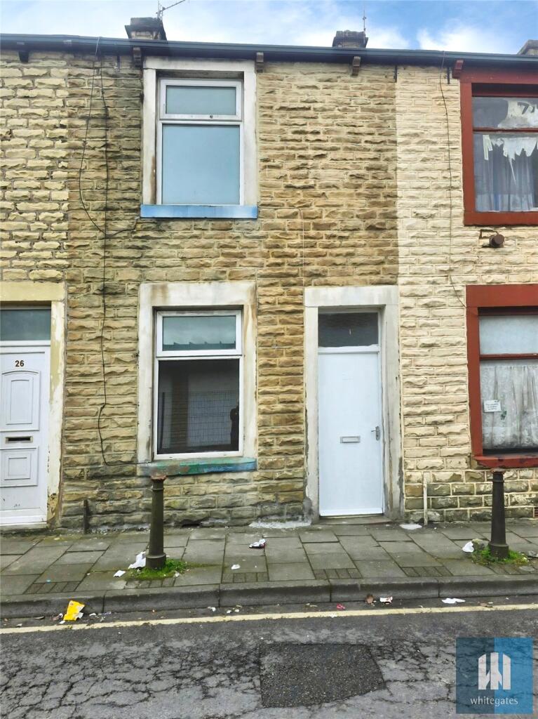 2 bed Mid Terraced House for rent in Burnley. From Whitegates - Huddersfield