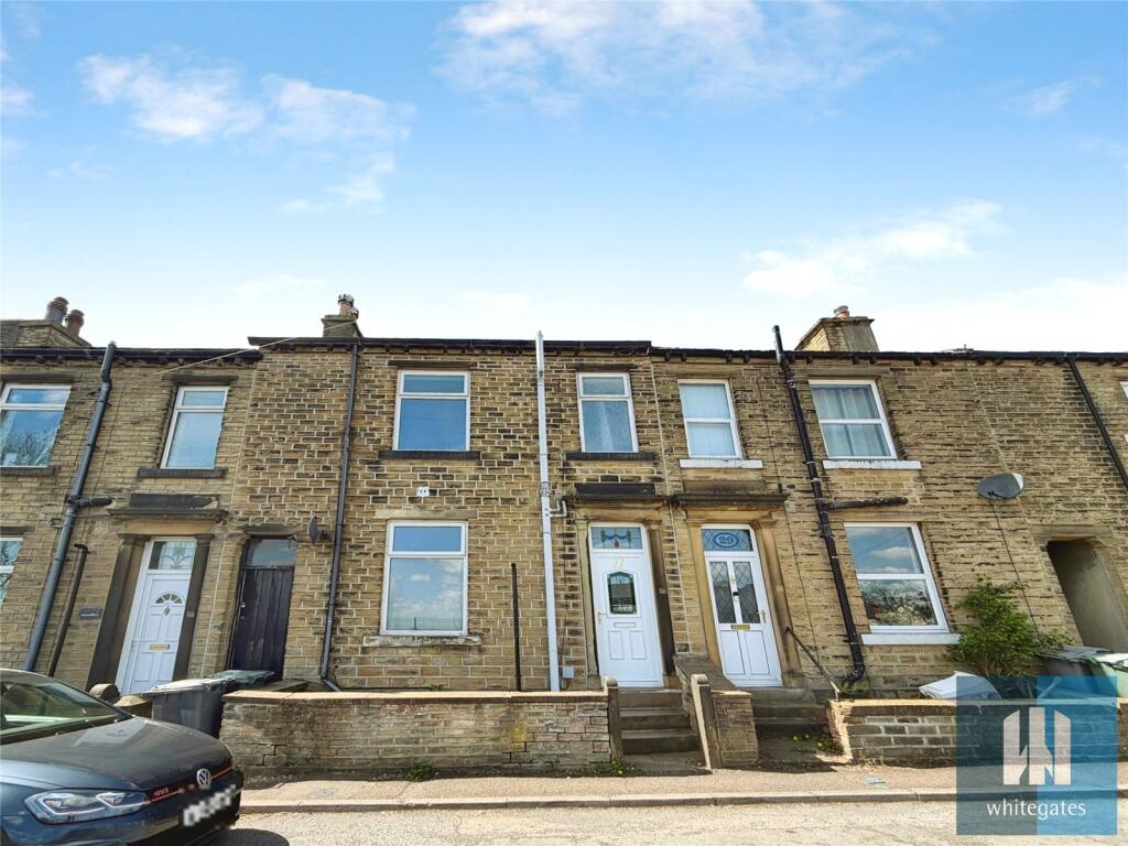 2 bed Mid Terraced House for rent in Outlane. From Whitegates - Huddersfield