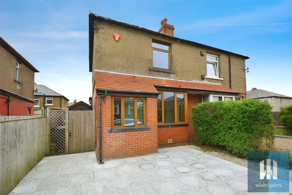 2 bed Semi Detached for rent in Huddersfield. From Whitegates - Huddersfield