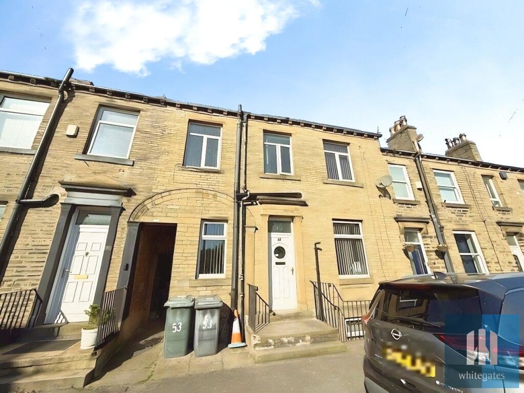 2 bed Mid Terraced House for rent in Outlane. From Whitegates - Huddersfield 2 bed Mid Terraced House for rent in Outlane. From Whitegates - Huddersfield