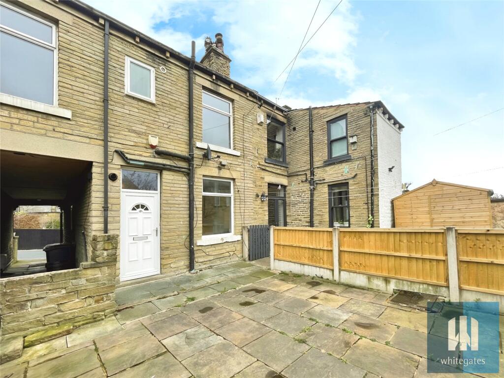 2 bed Mid Terraced House for rent in Brighouse. From Whitegates - Huddersfield