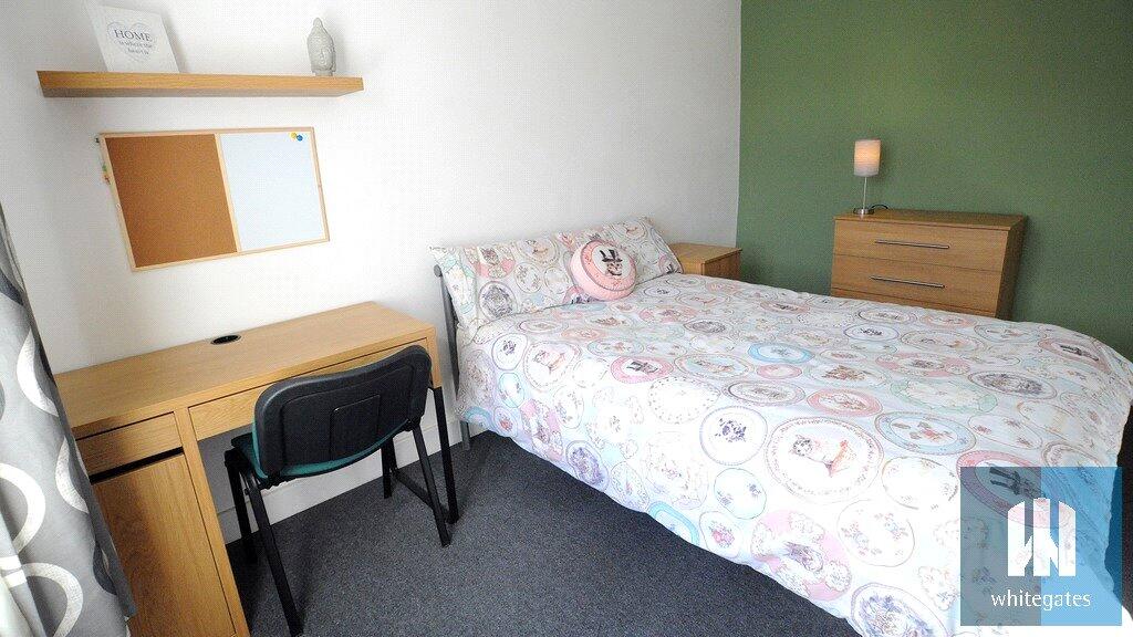 1 bed House Share for rent in Huddersfield. From Whitegates - Huddersfield