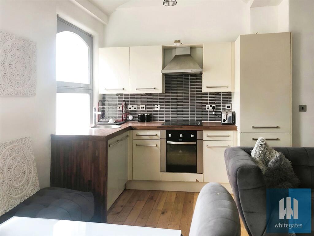 2 bed Apartment for rent in Huddersfield. From Whitegates - Huddersfield