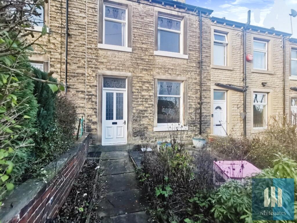 3 bed Mid Terraced House for rent in Huddersfield. From Whitegates - Huddersfield
