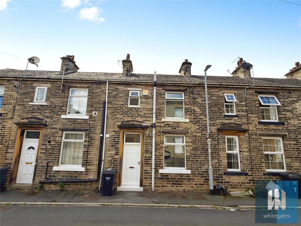 2 bed Mid Terraced House for rent in Brighouse. From Whitegates - Huddersfield