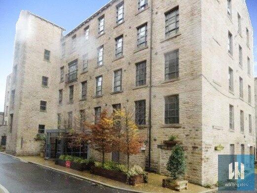 1 bed Apartment for rent in Outlane. From Whitegates - Huddersfield