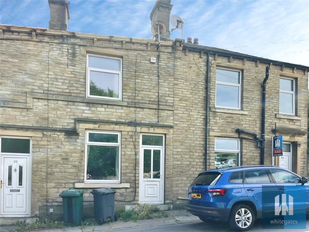 1 bed Mid Terraced House for rent in Outlane. From Whitegates - Huddersfield