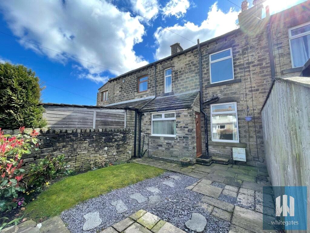 2 bed Mid Terraced House for rent in Outlane. From Whitegates - Huddersfield