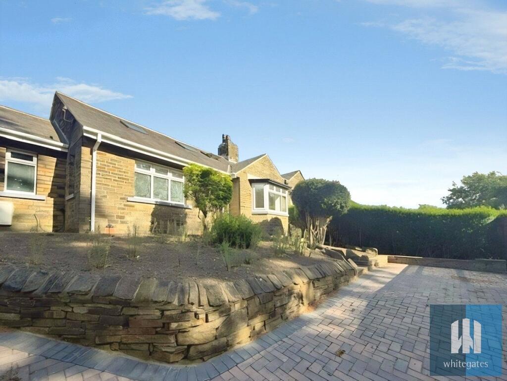 4 bed Bungalow for rent in Brighouse. From Whitegates - Huddersfield