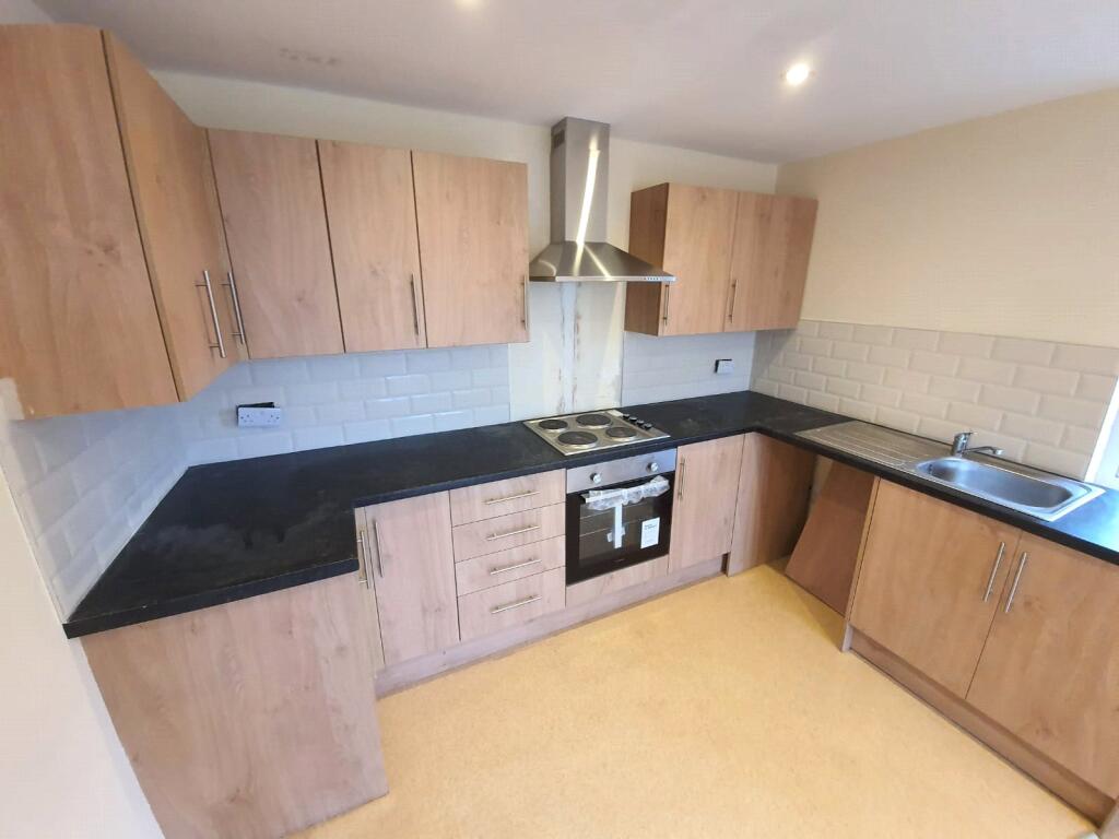 2 bed Apartment for rent in Halifax. From Whitegates - Huddersfield