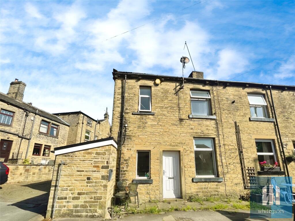 2 bed End of Terrace for rent in Brighouse. From Whitegates - Huddersfield 2 bed End of Terrace for rent in Brighouse. From Whitegates - Huddersfield