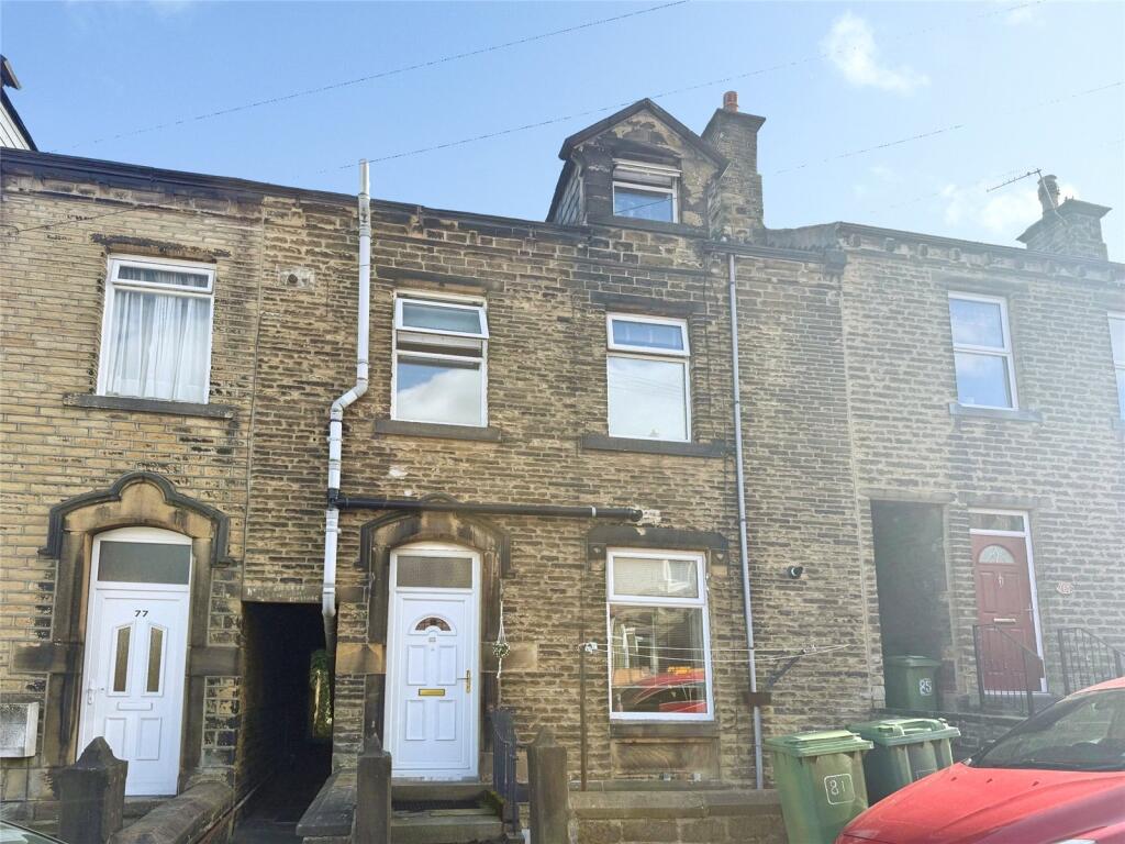 2 bed Mid Terraced House for rent in Huddersfield. From Whitegates - Huddersfield 2 bed Mid Terraced House for rent in Huddersfield. From Whitegates - Huddersfield