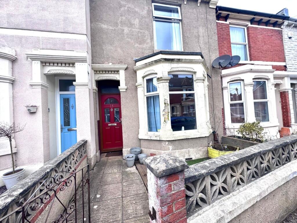 3 bed Mid Terraced House for rent in Gosport. From Beals - Gosport