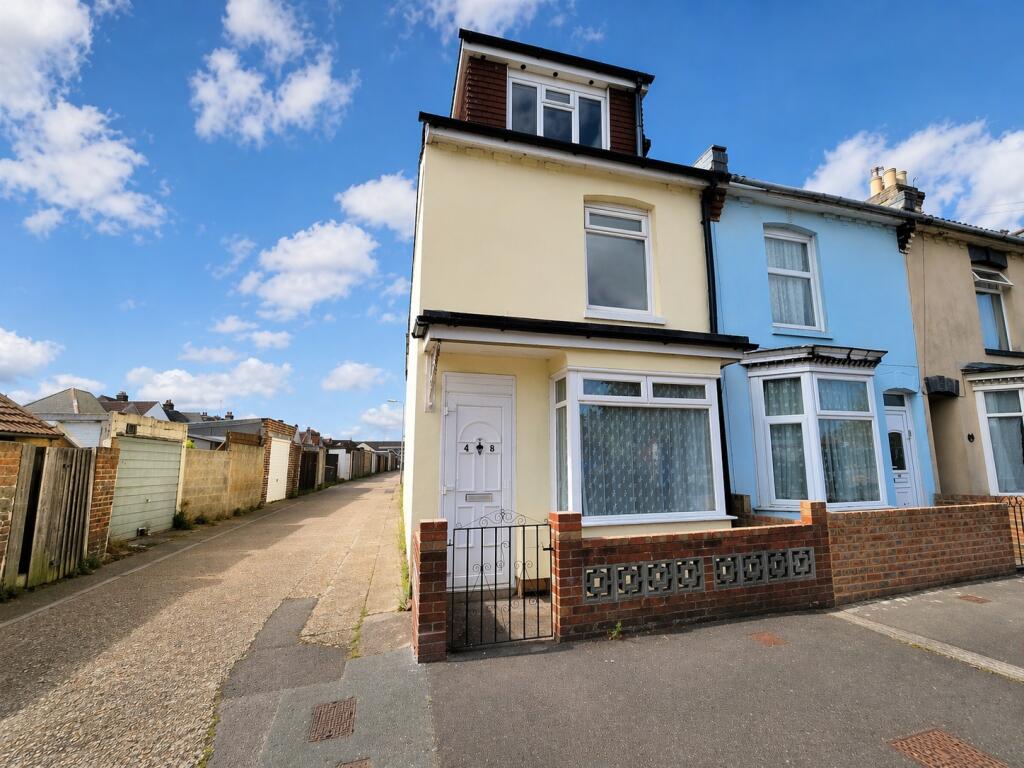 4 bed End of Terrace for rent in Gosport. From Beals - Gosport